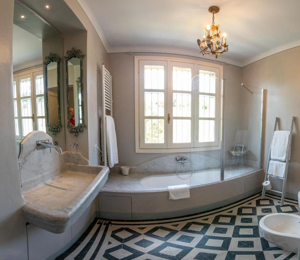 מונקאליירי B&B Villa Ricardi מראה חיצוני תמונה